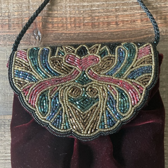 Fortina Vintage Embroidered Velvet Crossbody Bag - Picture 2 of 8